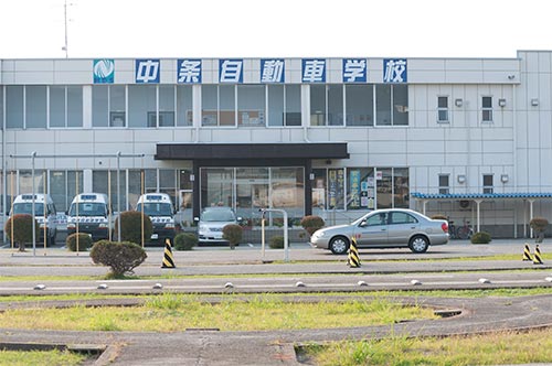 運転しやすい広々とした教習コース
