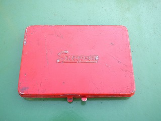 スナップオン　旧ロゴ　携帯用工具箱　KRA275　1976年製