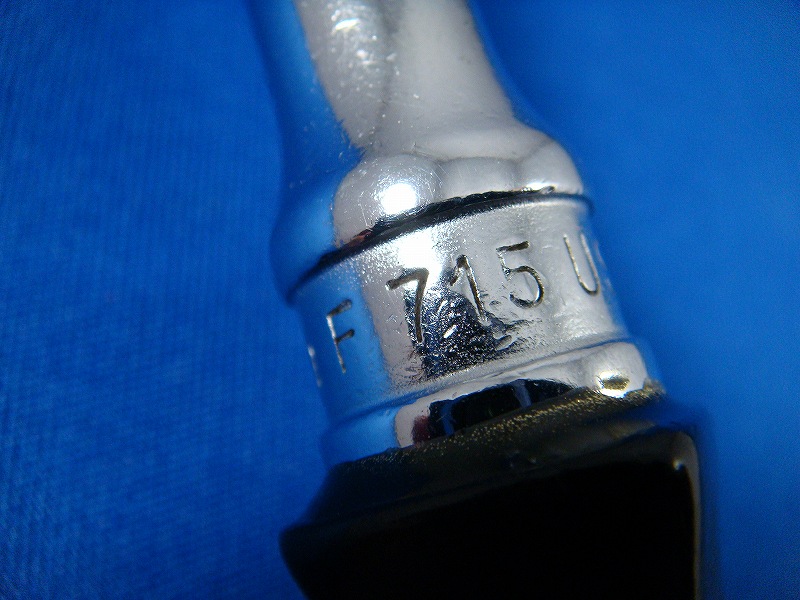 スナップオン　旧ロゴ　3/8首振りラチェット　黒プレート　F715